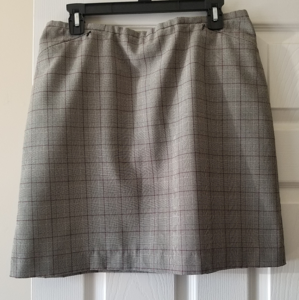 New York & Company skirt